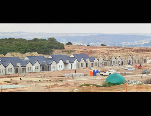 2 BEDROOM RETIREMENT UNIT FOR SALE IN HARTLAND LIFESTYLE ESTATE